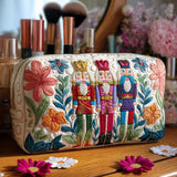 Maëlys - Trousse de toilette matelassée Casse-Noisette
