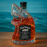 Édition limitée de la bouteille de whisky Shark Jaws Anniversary